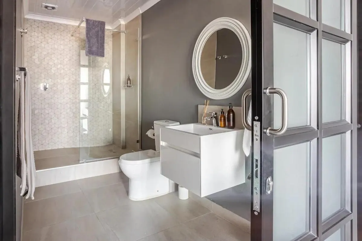 Style And Comfort Near The V&A Cape Town